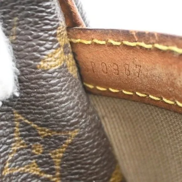 LOUIS VUITTON Reporter GM Crossbody Shoulder Bag Monogram Leather M45252 69CA336 - Picture 14 of 14